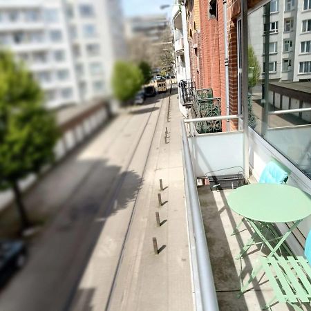 Cozy 2 Bedroom Apartment - Metro Montgomery Brussels Exterior photo