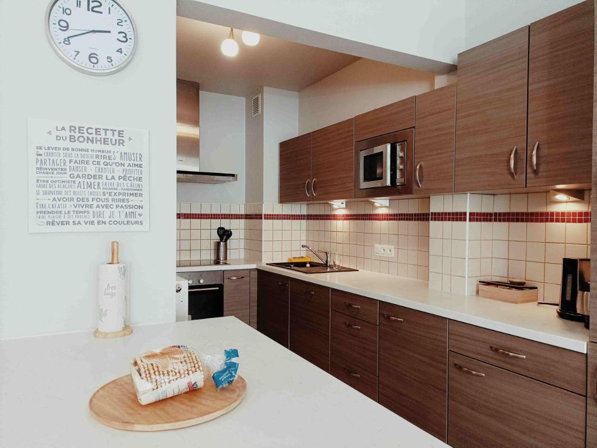 Cozy 2 Bedroom Apartment - Metro Montgomery Brussels Exterior photo