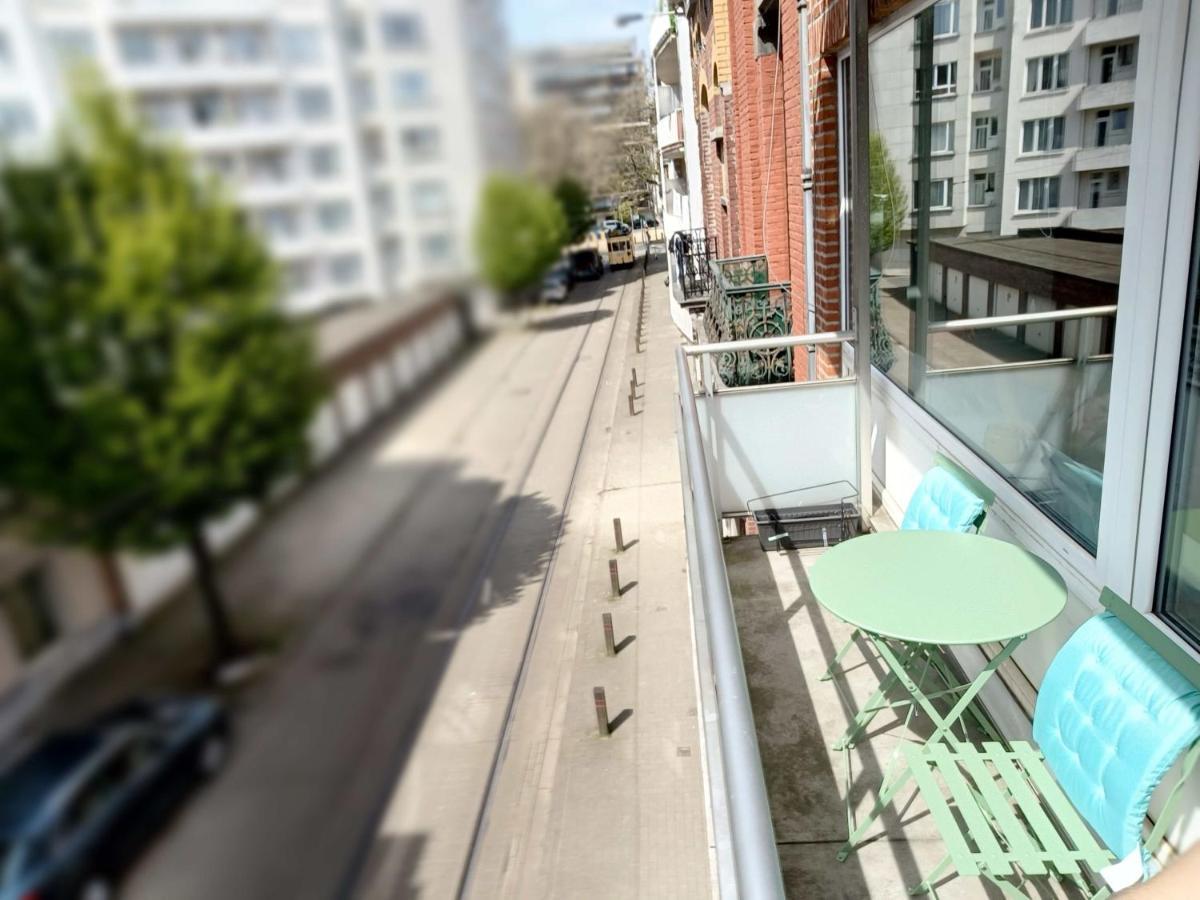 Cozy 2 Bedroom Apartment - Metro Montgomery Brussels Exterior photo